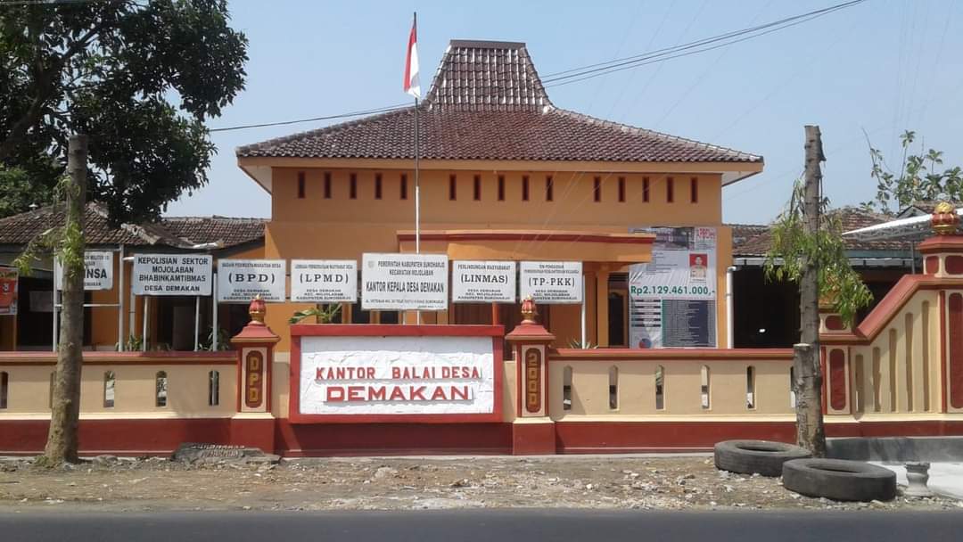 Balai Desa Demakan